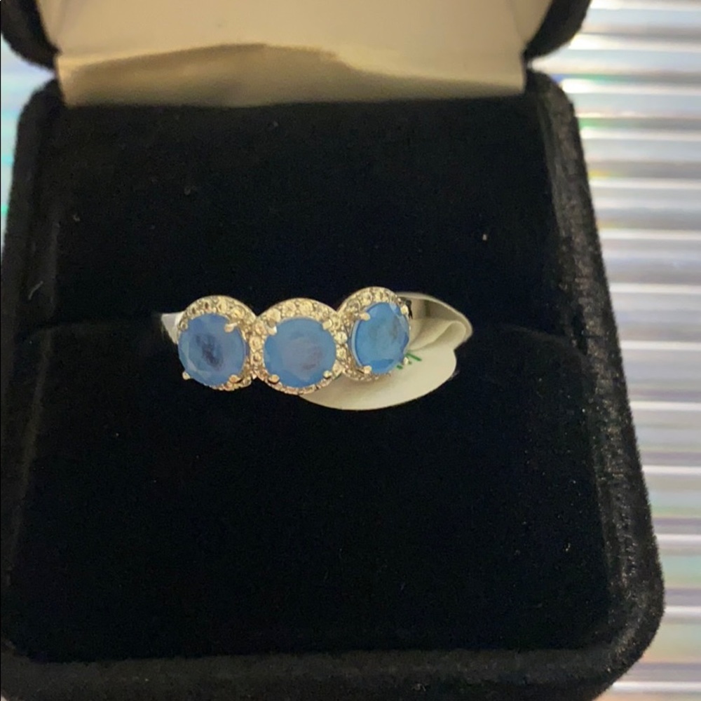 Size 8 Fusion Tropical Blue Qtz & White Topaz Ring